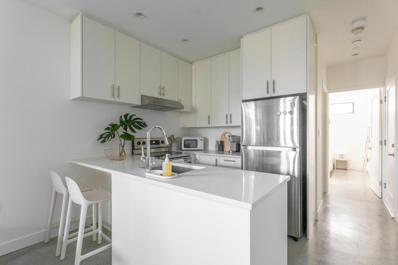 Welcome To Kinn Apartment - Lovely One Bedroom Vancouver Esterno foto
