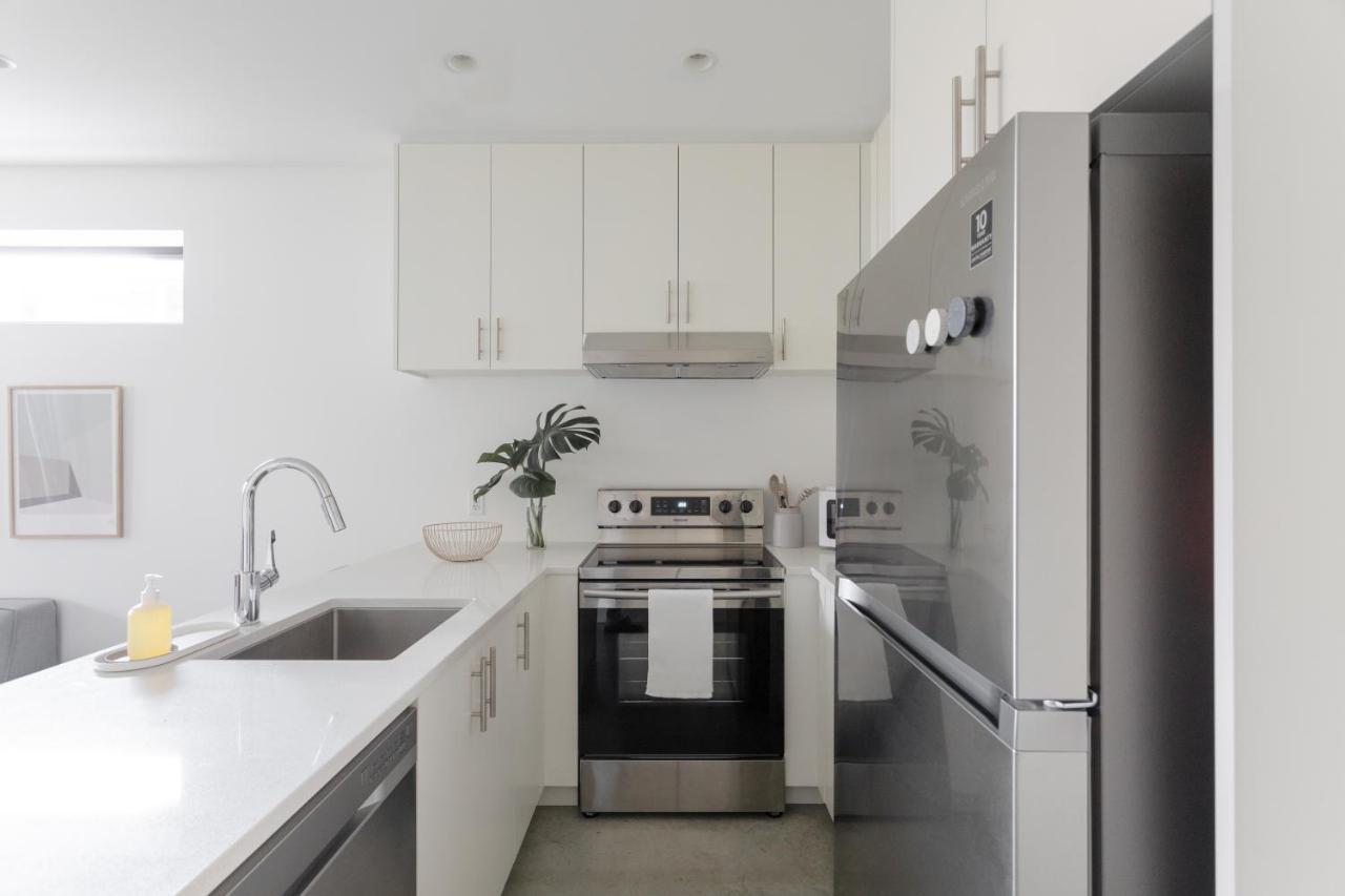 Welcome To Kinn Apartment - Lovely One Bedroom Vancouver Esterno foto