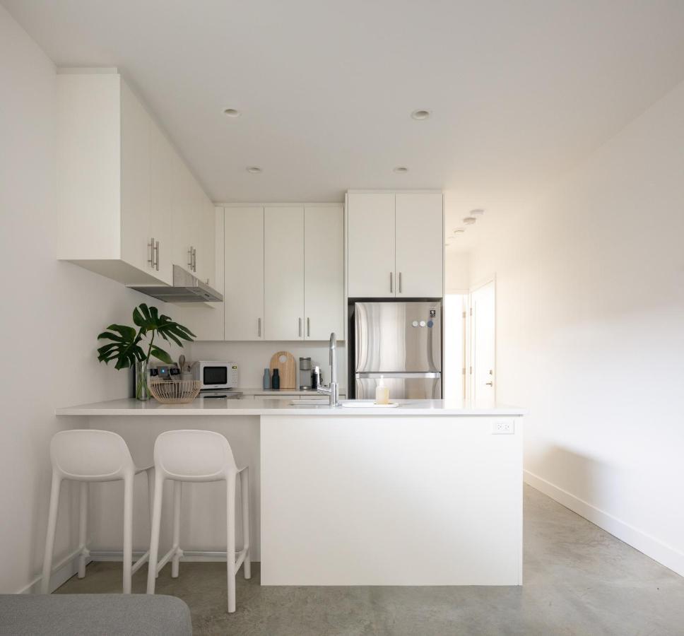 Welcome To Kinn Apartment - Lovely One Bedroom Vancouver Esterno foto